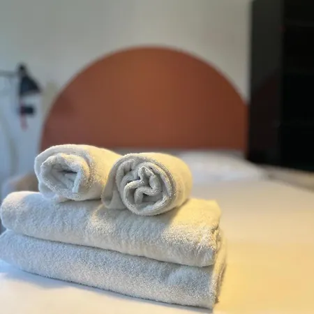A Piedi, A Due Passi Dal Centro * ميلان